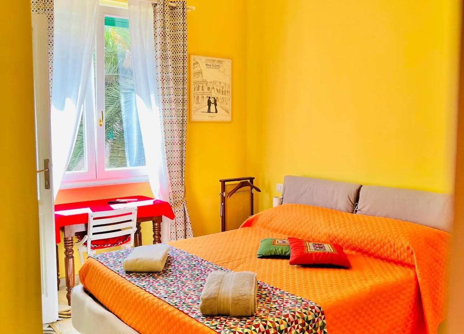 Antonioni'S Apartment Trastevere Rome Italy